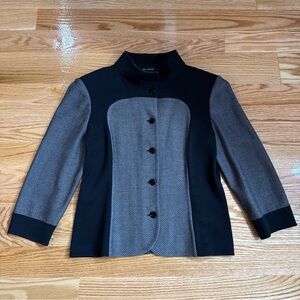 St.John Black And Grey Blazer Womens Size 8 Made In USA